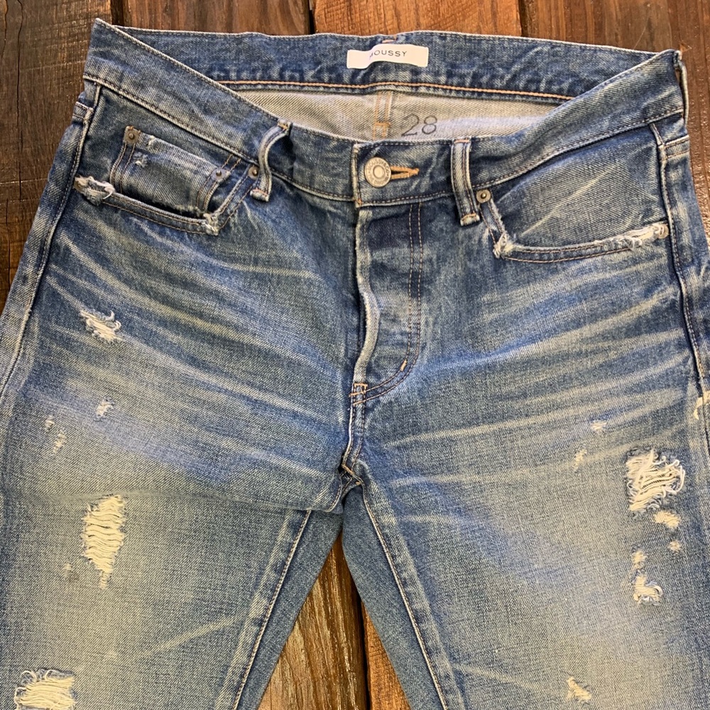 Moussy distressed boyfriend jeans